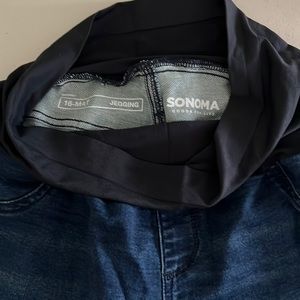 Maternity jeans size 16